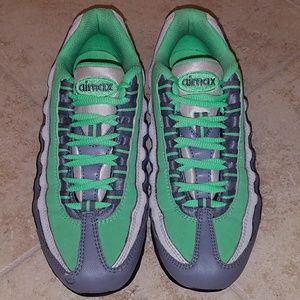 1995 Nike Air Max Sneakers